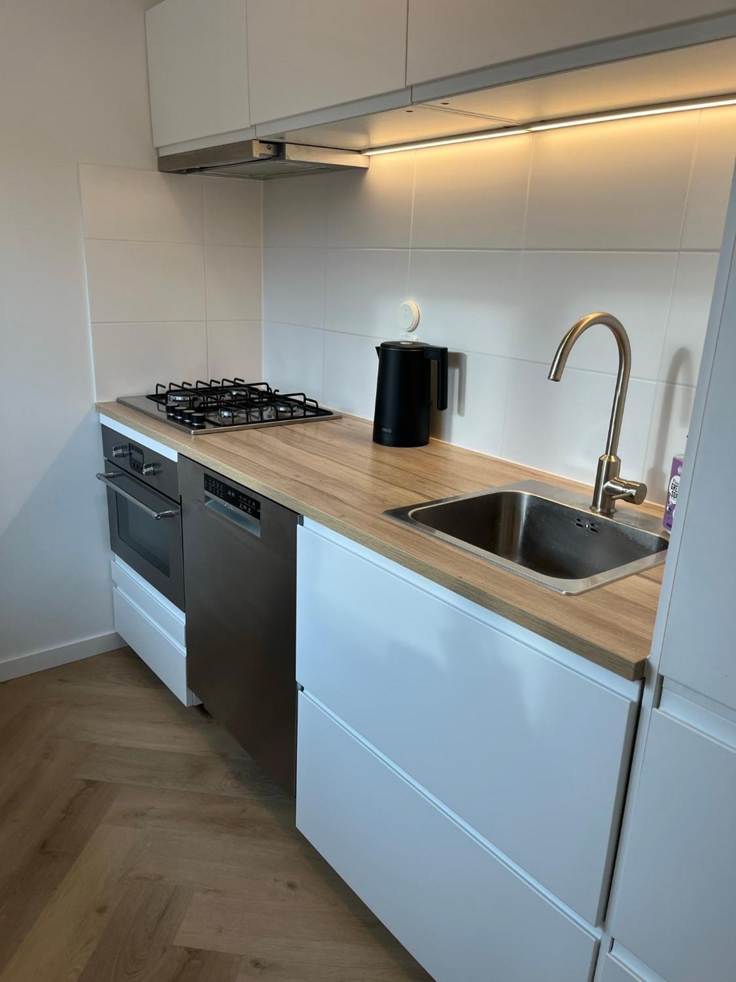 Kahakai Beach House - Unique Outdoor Kitchen - Next To Local Lake And 15 Min. The From Beach Noordwijkerhout Extérieur photo
